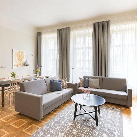 Bohemia Apartments Prague Centre ภายนอก รูปภาพ