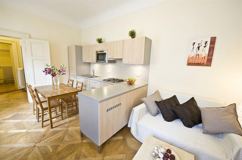 Bohemia Apartments Prague Centre ภายนอก รูปภาพ