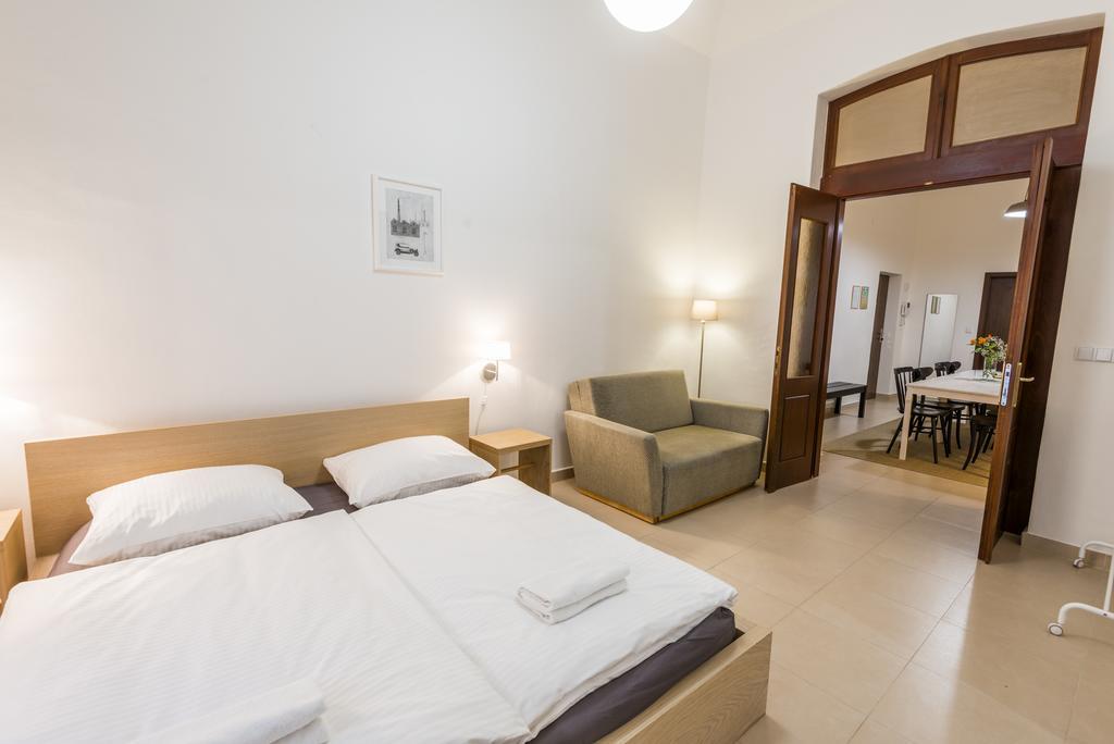 Bohemia Apartments Prague Centre ภายนอก รูปภาพ