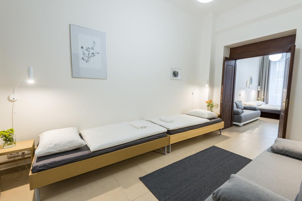 Bohemia Apartments Prague Centre ภายนอก รูปภาพ