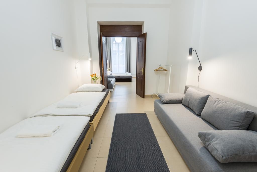 Bohemia Apartments Prague Centre ภายนอก รูปภาพ