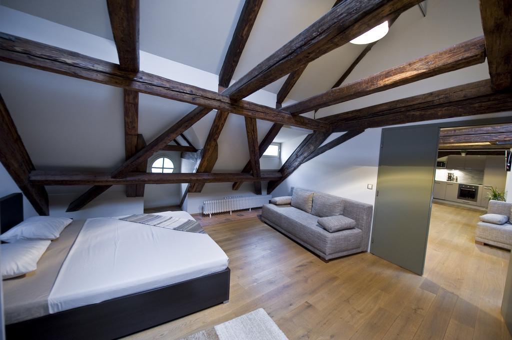 Bohemia Apartments Prague Centre ภายนอก รูปภาพ