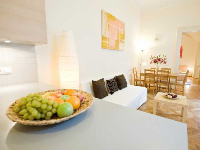 Bohemia Apartments Prague Centre ภายนอก รูปภาพ