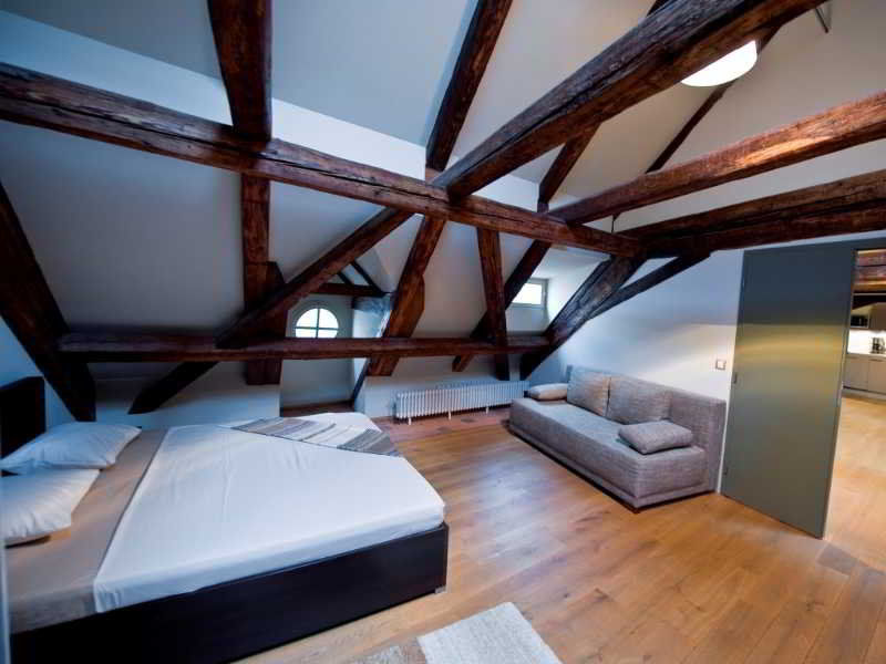 Bohemia Apartments Prague Centre ภายนอก รูปภาพ