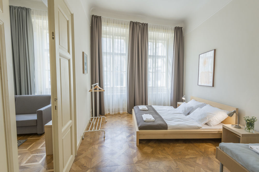 Bohemia Apartments Prague Centre ภายนอก รูปภาพ