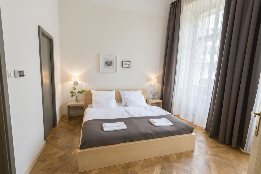 Bohemia Apartments Prague Centre ภายนอก รูปภาพ